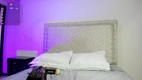 Snapshot of melisabostton_ chatting on February 10, 1:11 pm Melissa online show from February 10, 1:11 pm