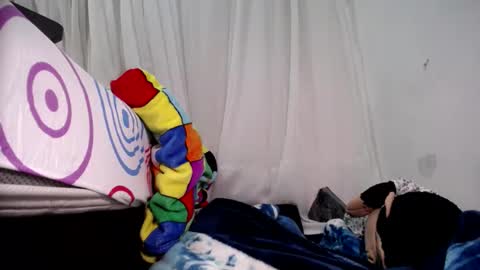 Snapshot of melishanton chatting on February 10, 3:57 am melishanton online show from February 10, 3:57 am