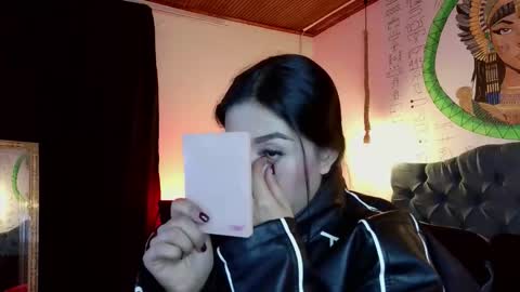 michell online show from December 17, 8:37 pm