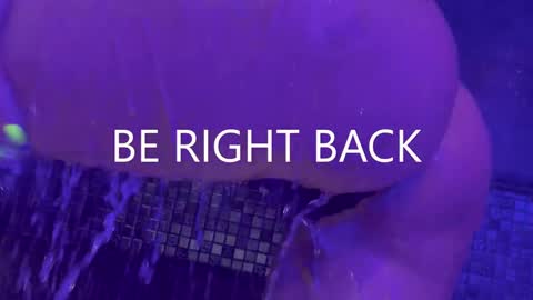 Snapshot of melissa_fane chatting on December 11, 5:48 pm Hot Milf Melissa ONLINE Mon Tue Wed Fr Sun - 9pm - 6amUTC3 online show from December 11, 5:48 pm