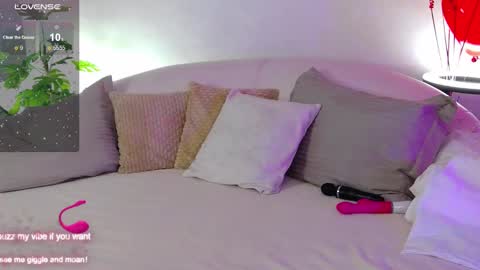 Snapshot of melissa_fane chatting on February 16, 3:59 pm Hot Milf Melissa ONLINE Mon Tue Wed Fr Sun - 9pm - 6amUTC3 online show from February 16, 3:59 pm