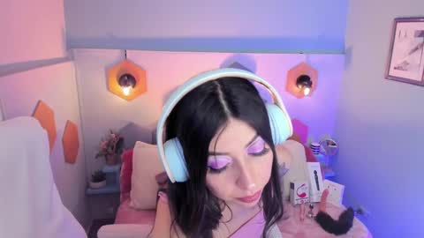 Snapshot of melissa_koster chatting on February 20, 3:34 am Melissa 3 online show from February 20, 3:34 am