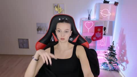 Snapshot of melissa_richardson chatting on December 18, 8:47 pm Melissa online show from December 18, 8:47 pm