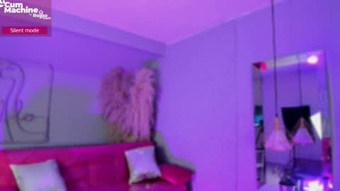 M E L I S S A  online show from February 18, 12:01 pm