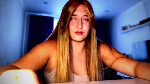 Snapshot of melissalii chatting on October 10, 12:26 pm melissalii online show from October 10, 12:26 pm