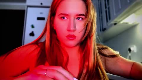 Snapshot of melissalii chatting on October 14, 6:25 am melissalii online show from October 14, 6:25 am