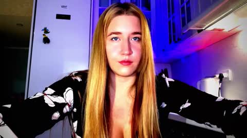 Snapshot of melissalii chatting on October 27, 11:03 am melissalii online show from October 27, 11:03 am