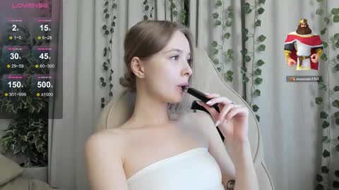 Snapshot of mell_milles chatting on November 2, 2:30 pm mell milles online show from November 2, 2:30 pm