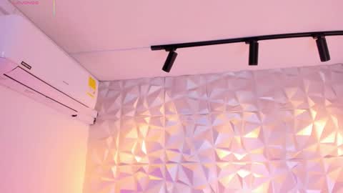  Mell online show from March 28, 11:43 am