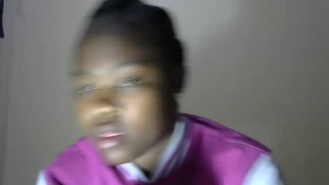 mell online show from January 18, 7:15 pm