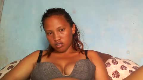 Snapshot of mellissia02 chatting on February 8, 1:22 pm mellissa online show from February 8, 1:22 pm