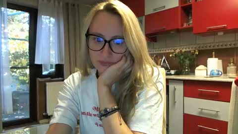 Melly online show from October 20, 6:47 am