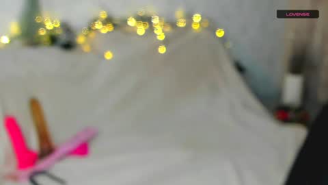 Snapshot of melmooon chatting on December 28, 4:30 pm MelMooon online show from December 28, 4:30 pm