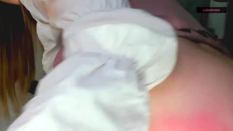 Snapshot of melmooon chatting on December 30, 6:27 pm MelMooon online show from December 30, 6:27 pm