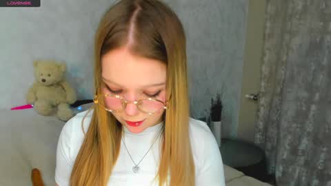 Snapshot of melmooon chatting on January 17, 4:47 pm MelMooon online show from January 17, 4:47 pm