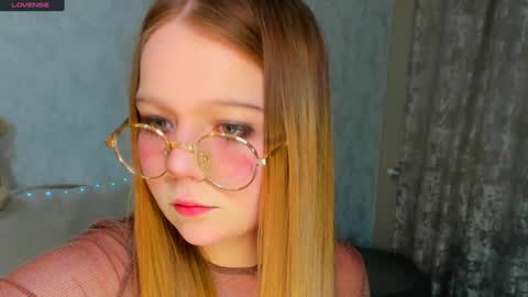 Snapshot of melmooon chatting on January 26, 4:20 pm MelMooon online show from January 26, 4:20 pm