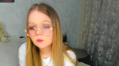 Snapshot of melmooon chatting on January 29, 4:52 pm MelMooon online show from January 29, 4:52 pm