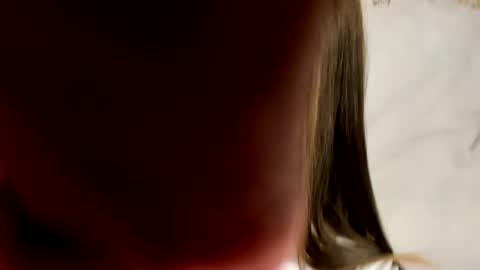 MelMooon online show from February 9, 9:08 pm