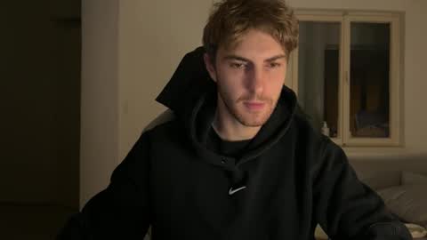 Snapshot of melodicass chatting on November 13, 11:03 pm Melodicass online show from November 13, 11:03 pm