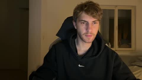 Snapshot of melodicass chatting on November 15, 1:03 am Melodicass online show from November 15, 1:03 am