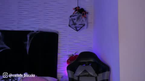 Snapshot of melody_black_ chatting on October 23, 10:08 pm Melody online show from October 23, 10:08 pm