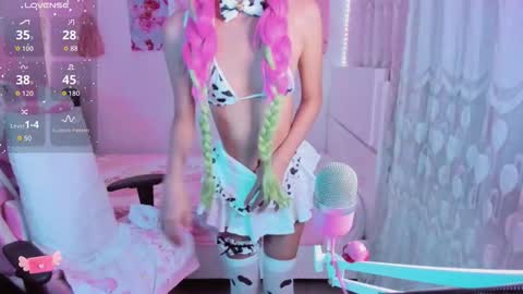 Elizabeth online show from November 29, 11:52 pm