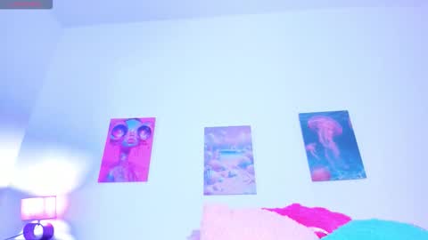 Snapshot of melody_keaton chatting on March 4, 3:12 am melody_keaton online show from March 4, 3:12 am