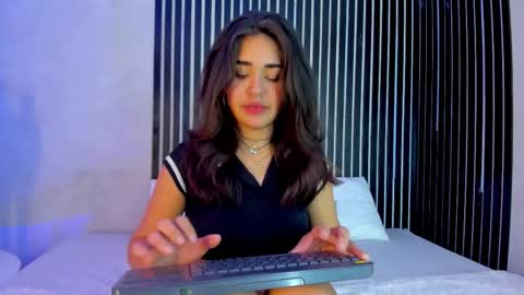 melody phillips online show from February 24, 5:16 am