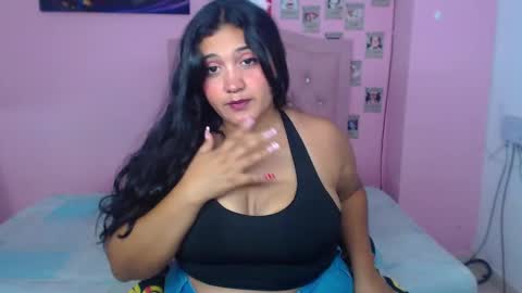 Snapshot of melody_tarly chatting on February 18, 1:43 am melody_tarly online show from February 18, 1:43 am