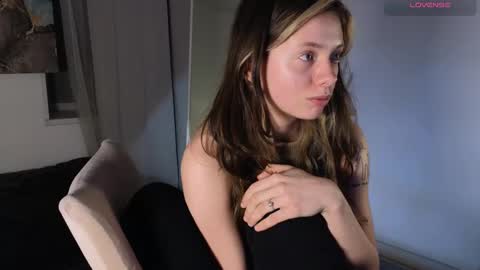 melody  online show from February 23, 6:01 pm