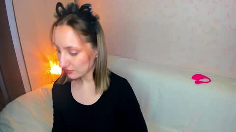 Kaylie online show from February 4, 11:42 pm