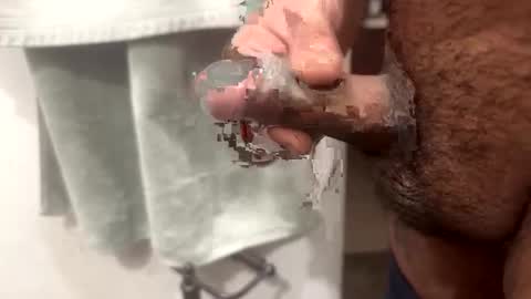 meminpeneguin online show from October 8, 10:13 am