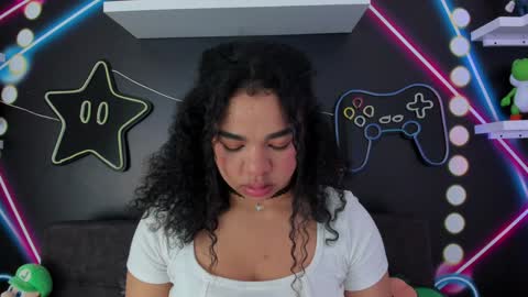 Snapshot of memphiswilliams chatting on January 21, 2:43 am Memphis Williams online show from January 21, 2:43 am