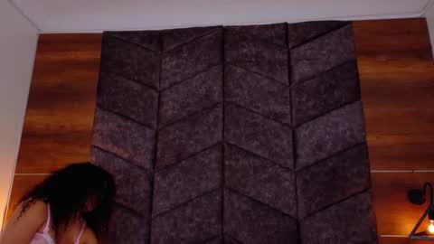  Memphis Williams  online show from February 2, 2:54 am