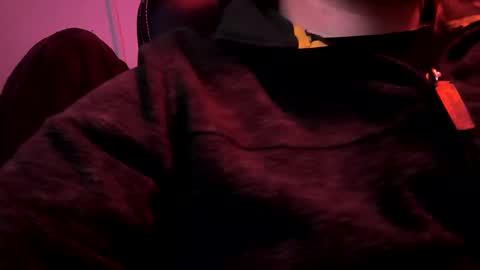 Snapshot of men10_12_1983 chatting on December 29, 1:49 pm men10_12_1983 online show from December 29, 1:49 pm