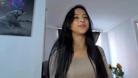 Snapshot of mencia_sharmaa chatting on October 11, 7:23 pm Menca of your love online show from October 11, 7:23 pm