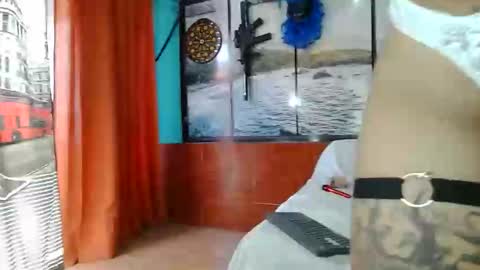 Snapshot of menesis888moon chatting on October 28, 4:20 pm menesis888moon online show from October 28, 4:20 pm