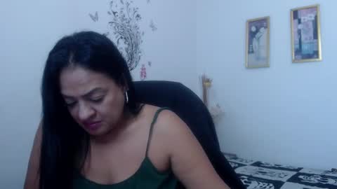 Snapshot of menfismuller1 chatting on December 16, 8:37 pm menfismuller online show from December 16, 8:37 pm