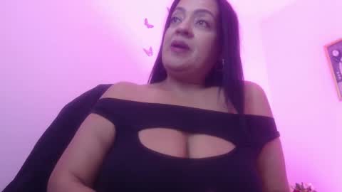 Snapshot of menfismuller1 chatting on February 28, 6:31 pm menfismuller online show from February 28, 6:31 pm