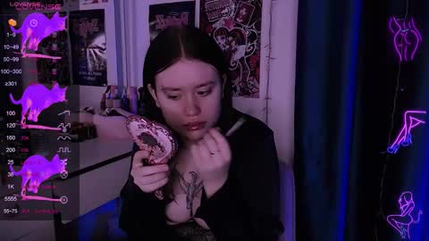 Snapshot of meow_marie chatting on November 1, 11:40 pm meow marie online show from November 1, 11:40 pm