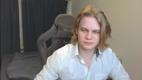 Mickey online show from December 3, 8:05 am