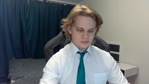 Mickey online show from December 22, 4:28 am