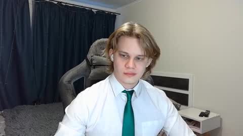 Mickey online show from December 24, 4:33 am