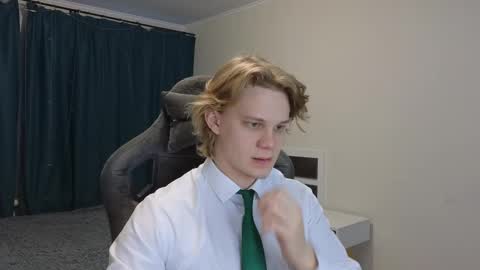 Mickey online show from December 30, 4:31 am