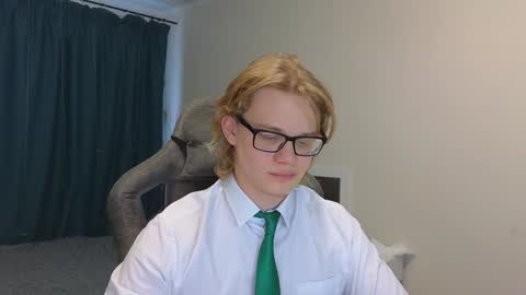 Mickey online show from January 31, 4:47 am