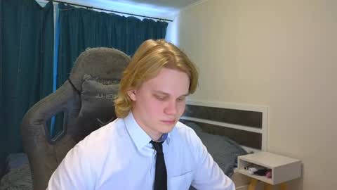 Mickey online show from March 12, 3:57 am