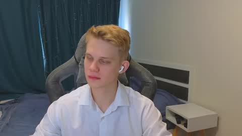 Mickey online show from November 25, 8:58 am