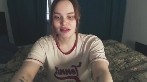 Snapshot of meowjey chatting on December 21, 7:24 am Jey online show from December 21, 7:24 am