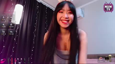 meowkami online show from November 17, 11:43 pm