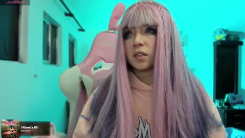 meowmelf online show from December 13, 10:15 pm